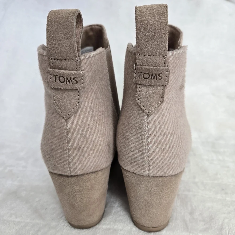Toms Bailey Women's Wedge Ankle Boots Sz 9 Oatmeal Suede Casual Pull‎ on Botties
